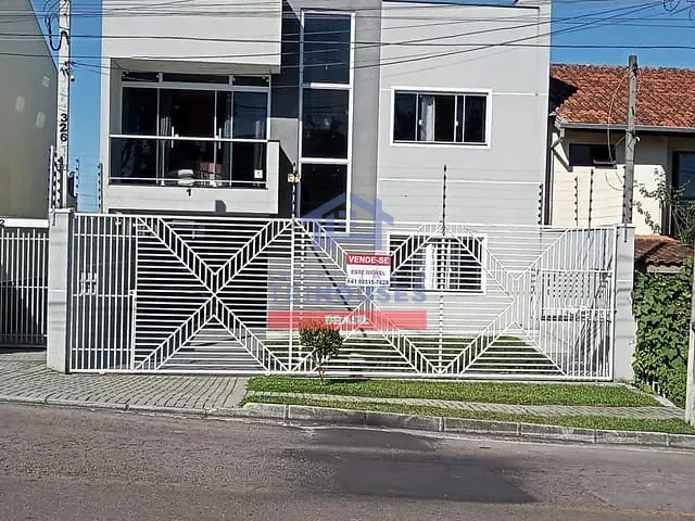 Casa 3 quartos e 2 banheiros, à venda, no bairro Campo Comprido em Curitiba