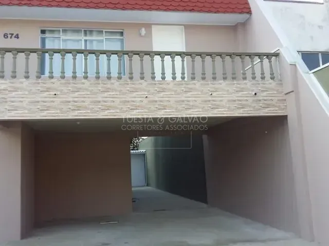 Casa com 330m² 4 quartos e 3 banheiros, à venda, no bairro Santa Quitéria em Curitiba