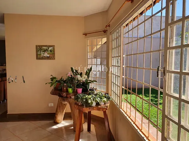 Casa com 501m² 3 quartos e 3 banheiros, à venda, no bairro Granville Parque Residencial em Londrina