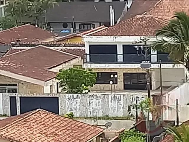 Casa 6 quartos e 3 banheiros, à venda, no bairro Flórida em Praia Grande