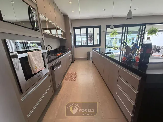 Casa com 411m² 4 quartos e 5 banheiros, à venda, no bairro Palm Park em Holambra
