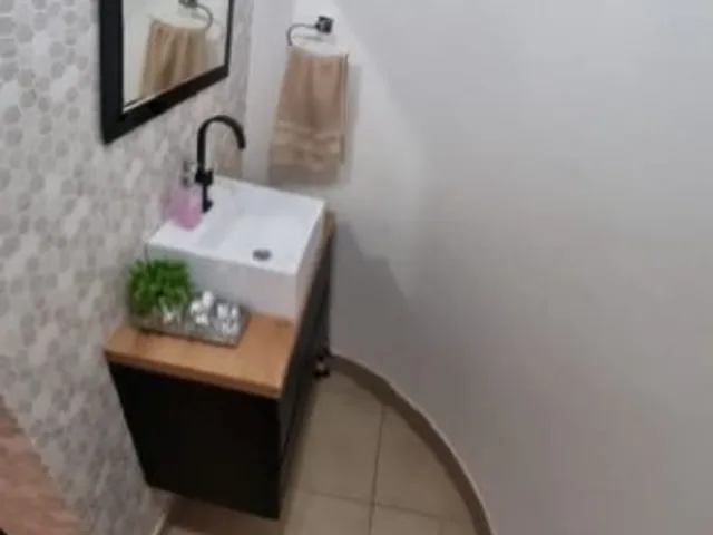 Casa 3 quartos e 4 banheiros, à venda, no bairro Jardim Santo Antônio em Santo André