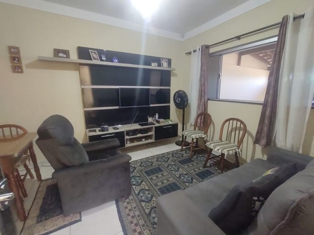 Casa com 170m² 2 quartos e 2 banheiros, à venda, no bairro Jardim Recanto dos Passaros em São João da Boa Vista