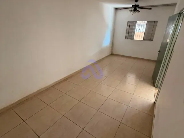 Casa 2 quartos e 1 banheiro, para alugar, no bairro Jardim Ponte Rasa em São Paulo