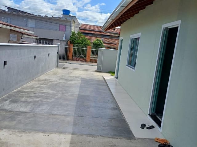 Casa 3 quartos e 3 banheiros, à venda, no bairro Cordeiros em Itajaí