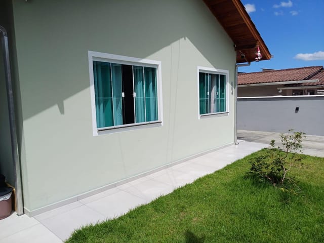 Casa 3 quartos e 3 banheiros, à venda, no bairro Cordeiros em Itajaí