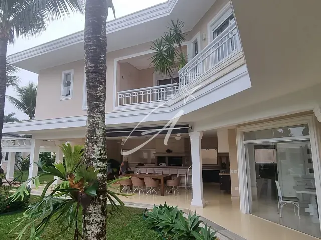 Casa 7 quartos e 9 banheiros, à venda, no bairro Jardim Acapulco em Guarujá
