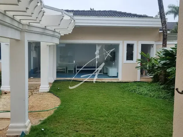 Casa 7 quartos e 9 banheiros, à venda, no bairro Jardim Acapulco em Guarujá