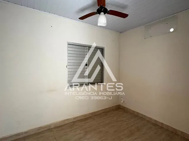 Casa 4 quartos e 2 banheiros, para alugar, no bairro Conjunto Habitacional Leda Silveira Amendola em Barretos