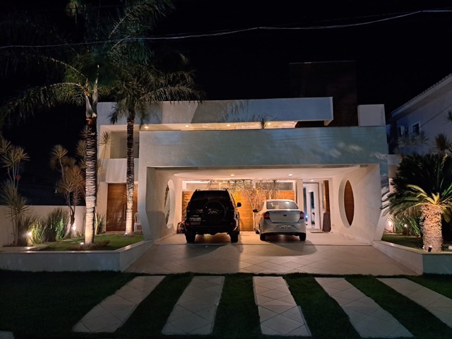 Casa com 480m² 4 quartos e 7 banheiros, à venda, no bairro Parque Califórnia em Campos dos Goytacazes
