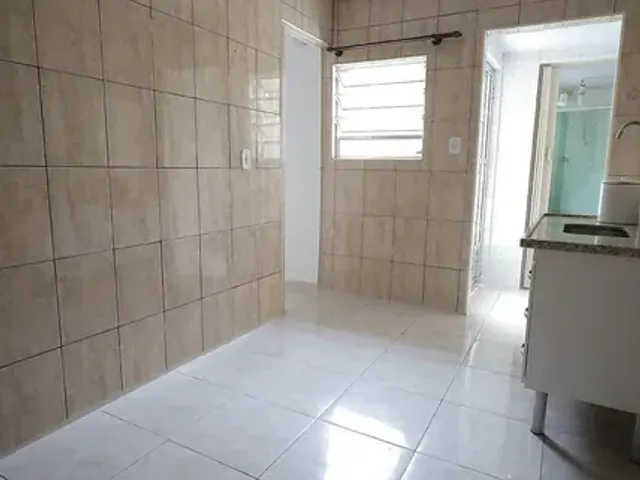 Casa 1 quarto e 1 banheiro, para alugar, no bairro Vila Francisco Matarazzo em Santo André