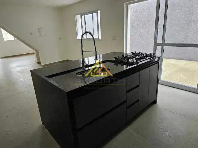 Casa com 176m² 3 quartos e 3 banheiros, à venda, no bairro Imirim em São Paulo