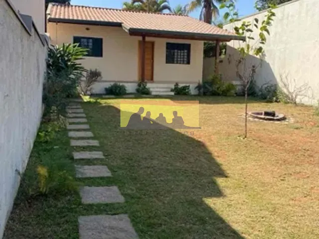 Casa com 300m² 2 quartos e 1 banheiro, para alugar, no bairro Cidade Universitária em Campinas