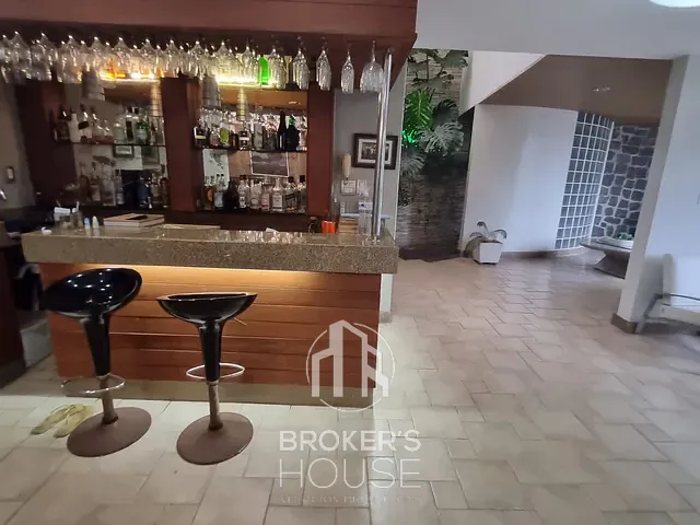 Casa com 620m² 4 quartos e 4 banheiros, à venda, no bairro Bairro de Lourdes em Vitória