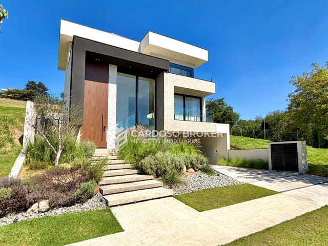 Casa com 490m² 4 quartos e 6 banheiros, à venda, no bairro Alphaville em Santana de Parnaíba