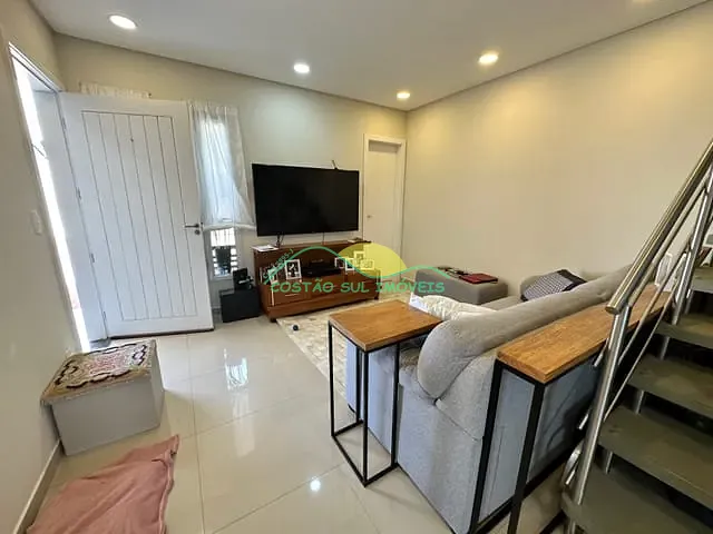 Casa com 121m² 3 quartos e 2 banheiros, à venda, no bairro Ribeirão da Ilha em Florianópolis