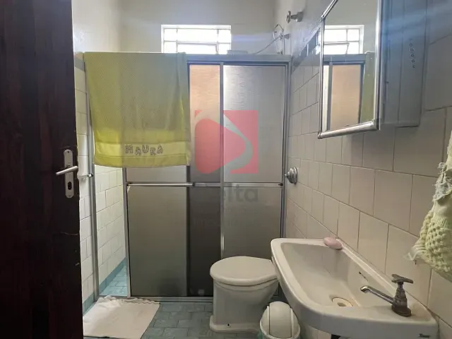 Casa 2 quartos e 1 banheiro, à venda, no bairro Centro em Pirassununga