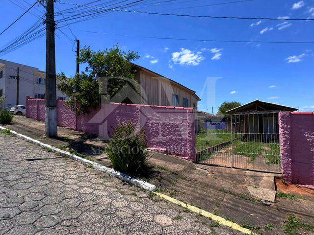 Casa 3 quartos e 1 banheiro, para alugar, no bairro Cidade Alta em Jaguariaíva