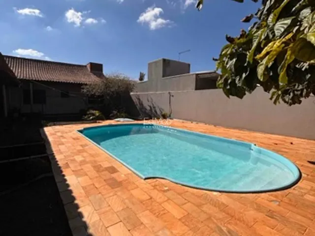 Casa 3 quartos e 2 banheiros, à venda, no bairro Centro em Céu Azul