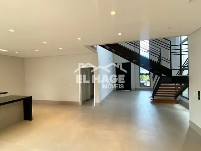 Casa com 454m² 4 quartos e 6 banheiros, à venda, no bairro Jardim Itália em Cuiabá