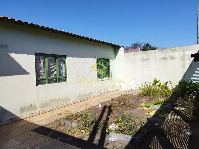 Casa com 200m² 2 quartos e 1 banheiro, à venda, no bairro Residencial Bernardo Trindade em Londrina