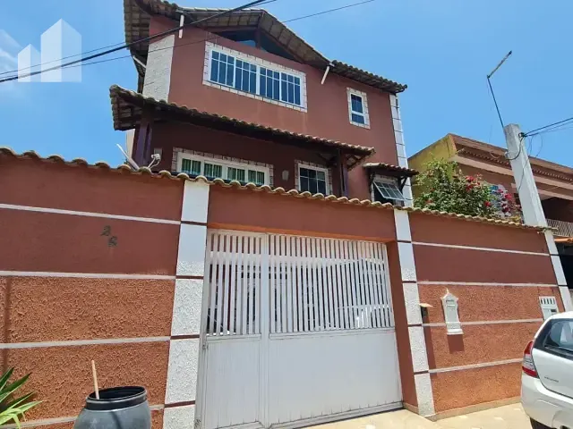Casa com 420m² 4 quartos e 4 banheiros, à venda, no bairro Centro em Mesquita