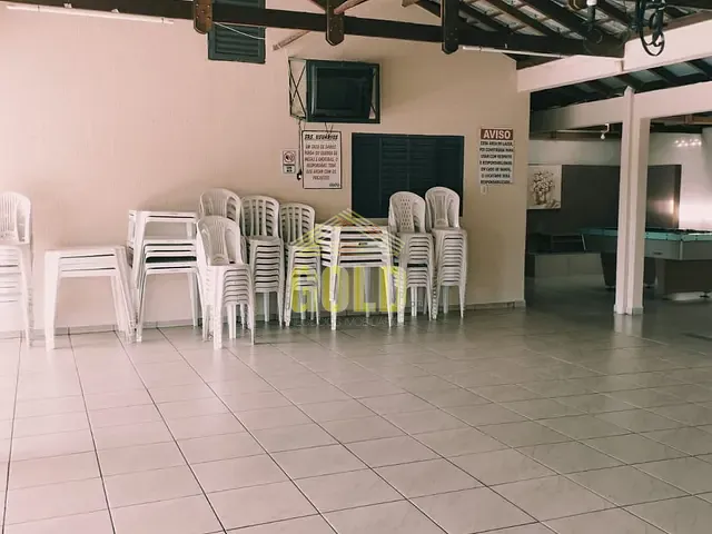 Casa com 450m², à venda, no bairro Colúmbia em Londrina