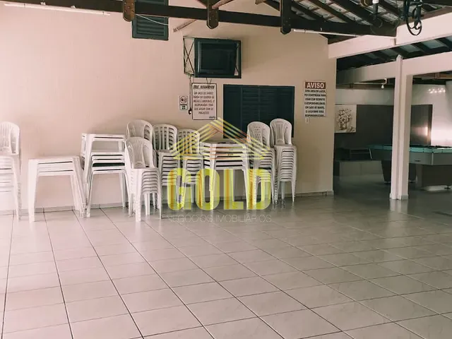 Casa com 450m², à venda, no bairro Colúmbia em Londrina