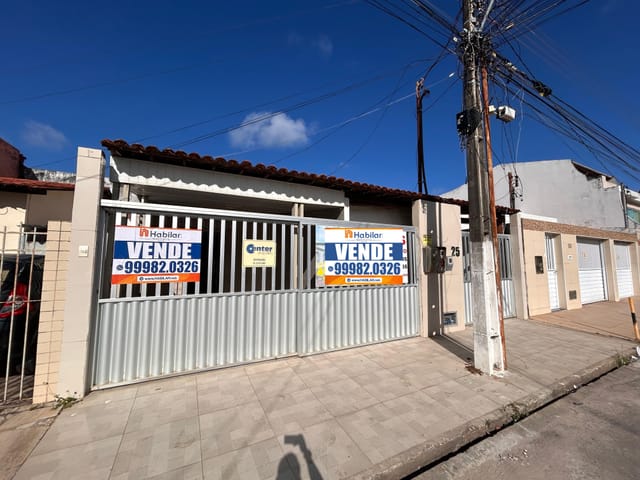 Casa com 180m², à venda, no bairro Jardins em Aracaju