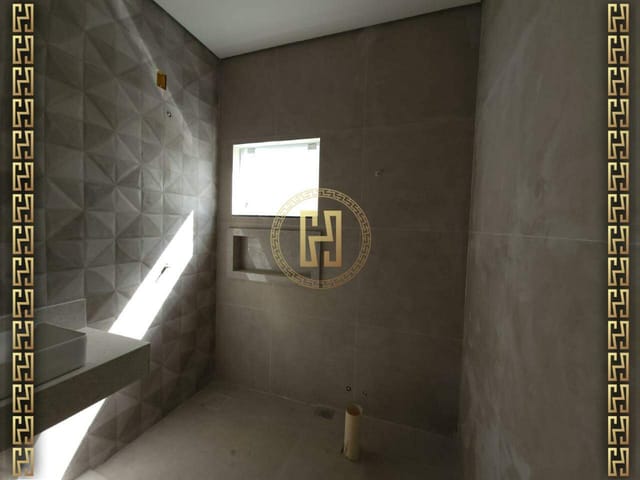 Casa com 250m² 3 quartos e 1 banheiro, à venda, no bairro Montserrat em Nova Mutum