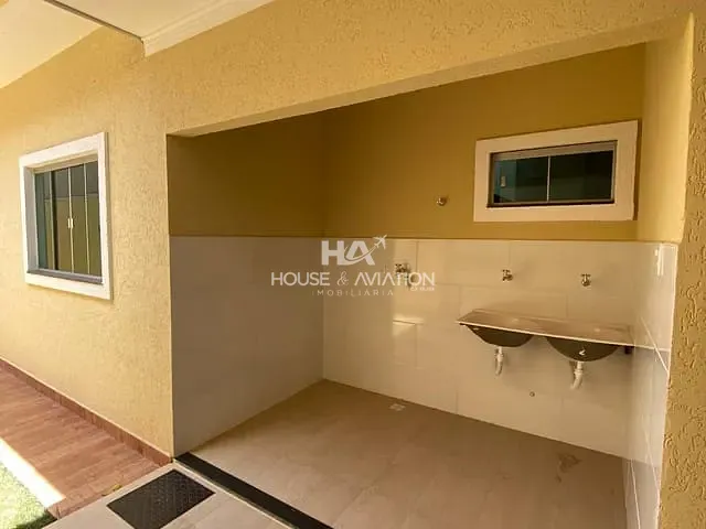 Casa com 175m² 3 quartos e 2 banheiros, à venda, no bairro Bairro das Indústrias em Senador Canedo