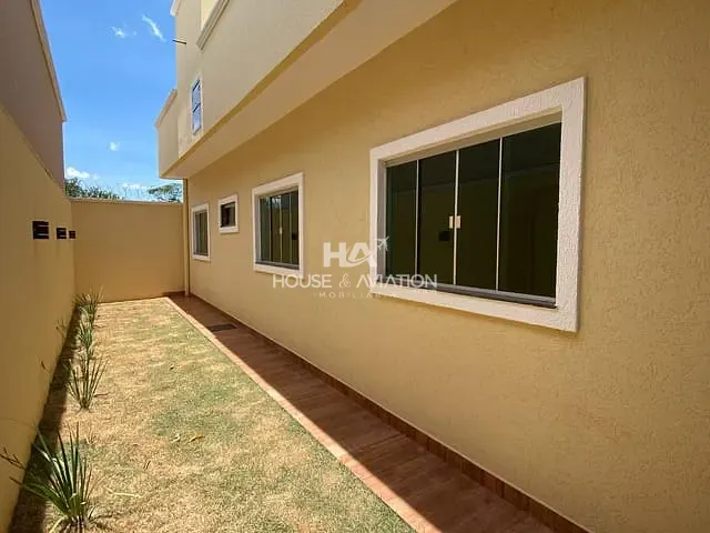 Casa com 175m² 3 quartos e 2 banheiros, à venda, no bairro Bairro das Indústrias em Senador Canedo