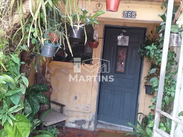 Casa 2 quartos e 1 banheiro, à venda, no bairro Jardim São Salvador em Taboão da Serra