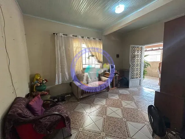 Casa com 130m² 3 quartos e 2 banheiros, à venda, no bairro Cabuis em Nilópolis