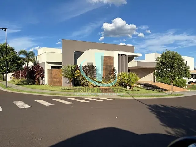 Casa com 592m² 3 quartos e 5 banheiros, à venda, no bairro RESIDENCIAL E COMERCIAL QUINTA DAS LARANJEIRAS em ARARAQUARA