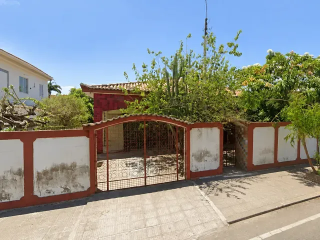 Casa 4 quartos e 1 banheiro, à venda, no bairro Centro em Paulo Afonso
