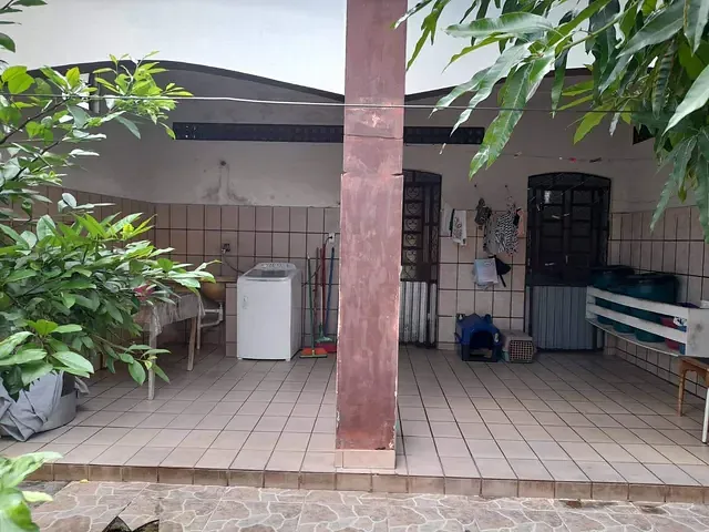 Casa 4 quartos e 1 banheiro, à venda, no bairro Centro em Paulo Afonso