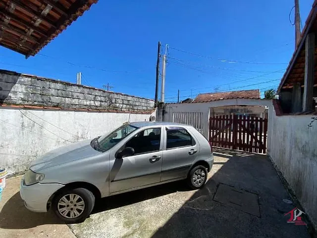 Casa 2 quartos e 2 banheiros, à venda, no bairro Jardim Suarão (Interior) em Itanhaém