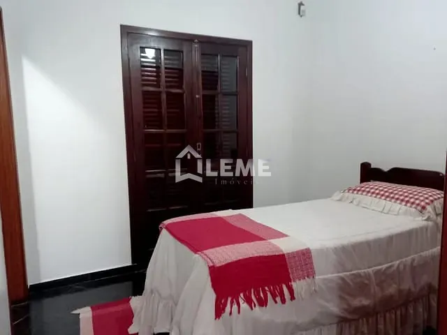 Casa 3 quartos e 3 banheiros, à venda, no bairro Jardim São Domingos em Mococa