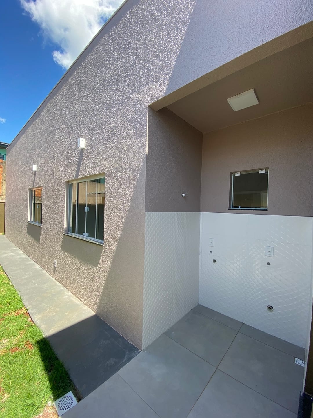 Casa para alugar com 3 quartos, 92m² - Foto 2