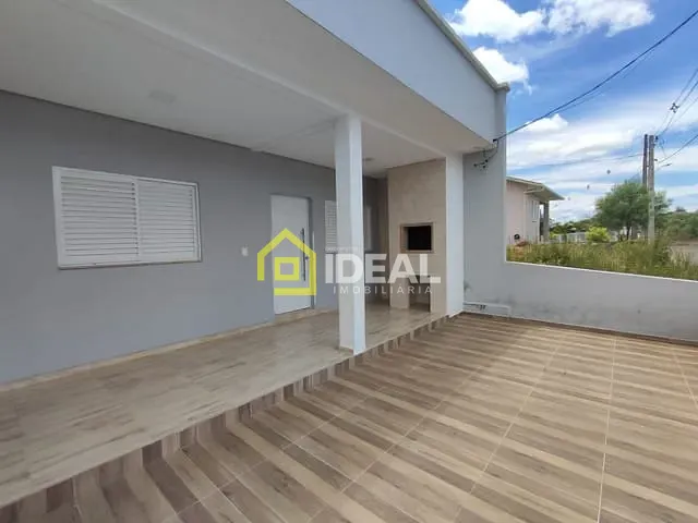 Casa 3 quartos e 2 banheiros, à venda, no bairro Guilherme Reich em Concórdia
