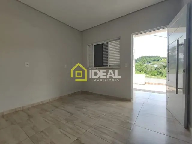 Casa 3 quartos e 2 banheiros, à venda, no bairro Guilherme Reich em Concórdia