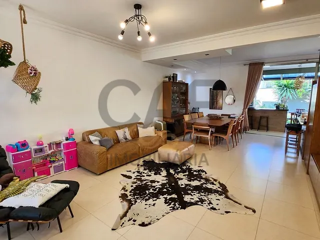 Casa com 270m² 3 quartos e 3 banheiros, à venda, no bairro Vila Jorge Zambom em Jaguariúna