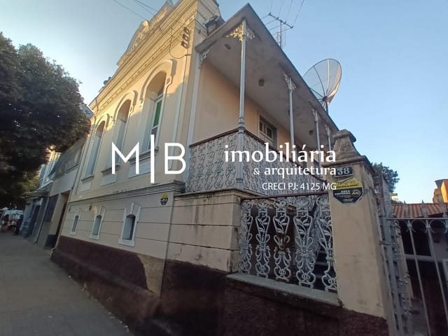 Casa com 721m² 4 quartos e 2 banheiros, à venda, no bairro CENTRO em CATAGUASES