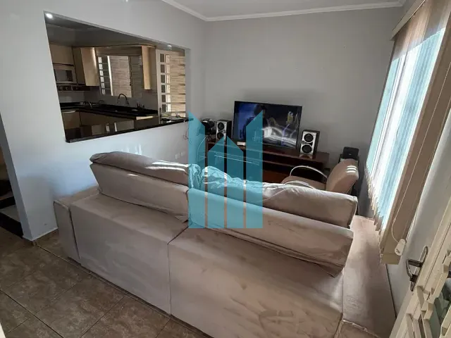 Casa com 180m² 2 quartos e 2 banheiros, à venda, no bairro Jardim Santa Teresa em Poços de Caldas