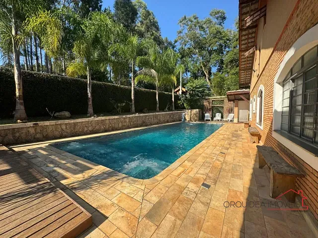 Chácara com 5850m² 3 quartos e 4 banheiros, à venda, no bairro Jardim Estância Brasil em Atibaia