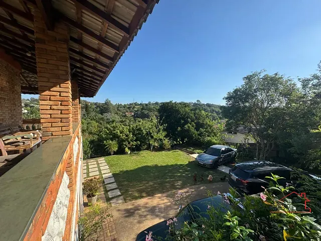 Chácara com 5850m² 3 quartos e 4 banheiros, à venda, no bairro Jardim Estância Brasil em Atibaia