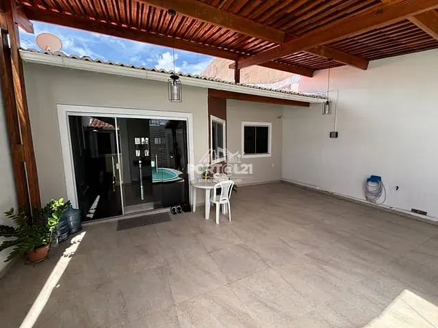 Casa com 210m² 4 quartos e 4 banheiros, à venda, no bairro Caminho do Sol em Petrolina