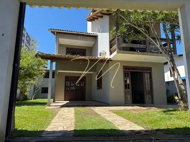 Casa 6 quartos e 3 banheiros, à venda, no bairro Jardim Atlântico em Ilhéus