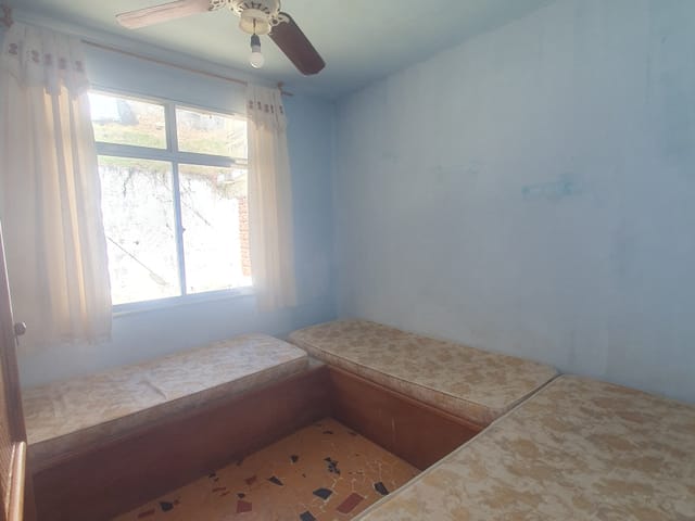Casa 3 quartos e 1 banheiro, para alugar, no bairro Barra de Guaratiba em Rio de Janeiro
